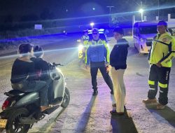 Cegah Balap Liar Hingga Dini Hari, Satlantas Polres Toba Patroli Blue Light di Malam Minggu