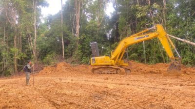 Satgas TMMD ke-130 Terus Pacu Pembukaan Jalan Lingkar Desa Bukit Pamewa, Progres Capai 80 Persen