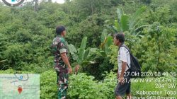 Babinsa Bersama Warga Patroli Karhutla 