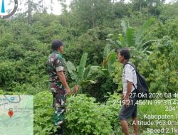 Babinsa Bersama Warga Patroli Karhutla 