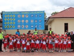 Tawa Ceria Anak PAUD Santa Lusia Warnai Kunjungan Edukatif ke Mapolres Humbahas