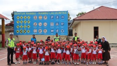 Tawa Ceria Anak PAUD Santa Lusia Warnai Kunjungan Edukatif ke Mapolres Humbahas