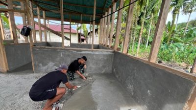 Satgas TMMD ke-130 Percepat Pembangunan RTLH, Lakukan Pengecoran Lantai Rumah Bapak Hamidi di Goisoinan