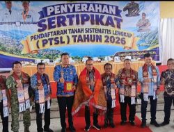 Mewakili Dandim, Danramil 16/Laguboti Hadiri Undangan Penyerahan Sertifikat PTSL