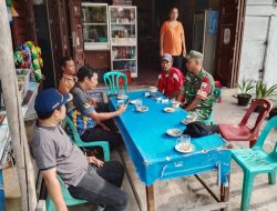 Babinsa Jalin Kebersamaan Bersama Warga Binaan Lewat Komunikasi Sosial